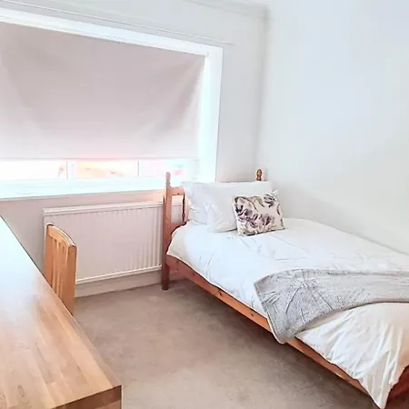 Willow 3 Bed, Cosy Stopover, Dogs Welcome Thornton-le-Beans