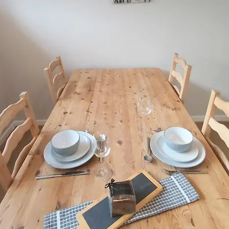 Willow 3 Bed, Cosy Stopover, Dogs Welcome * Thornton-le-Beans