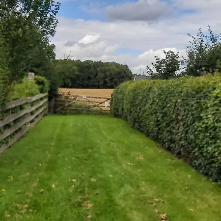 Willow 3 Bed, Cosy Stopover, Dogs Welcome