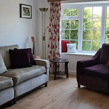 Willow 3 Bed, Cosy Stopover, Dogs Welcome