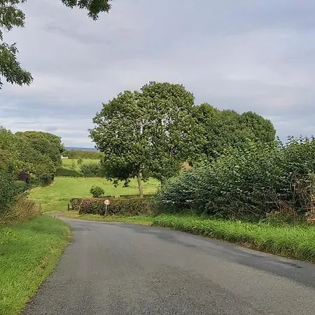 Willow 3 Bed, Cosy Stopover, Dogs Welcome Apartment *